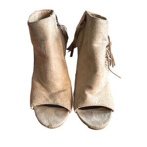 🌸3/$15🌸Lucretia Tan Heeled Ankle Boots with Open Toe and Fringed Sides sz 6.5